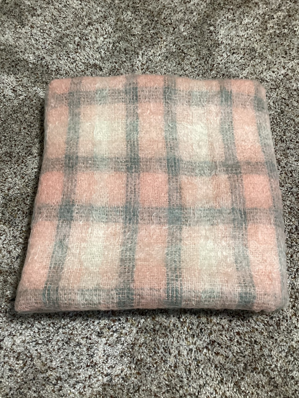 Neiman Marcus Throw Blanket Mohair And Wool White Pink 42 ✖️62 Made In Scotland